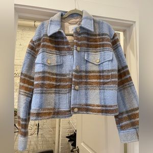 Aritzia Wilfred Free Plaid Cropped Shacket